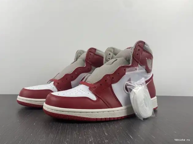 Reps TB Newstalgia DJ4891-061 OG (W) Jordan 1 High Chenille 0425